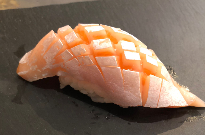 Sake bara sushi nigiri